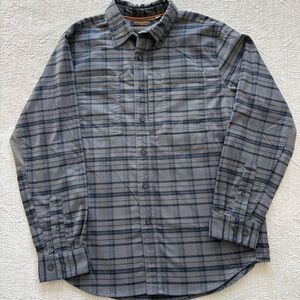 Stylish Plaid Button-Down Shirt for Men